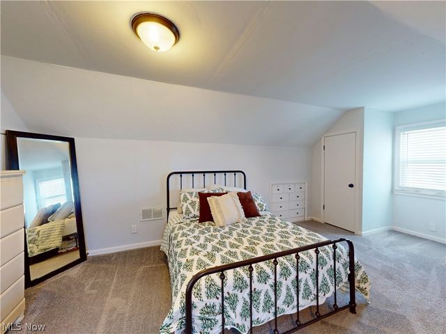 5406 Karen Isle Drive, Willoughby, OH 44094