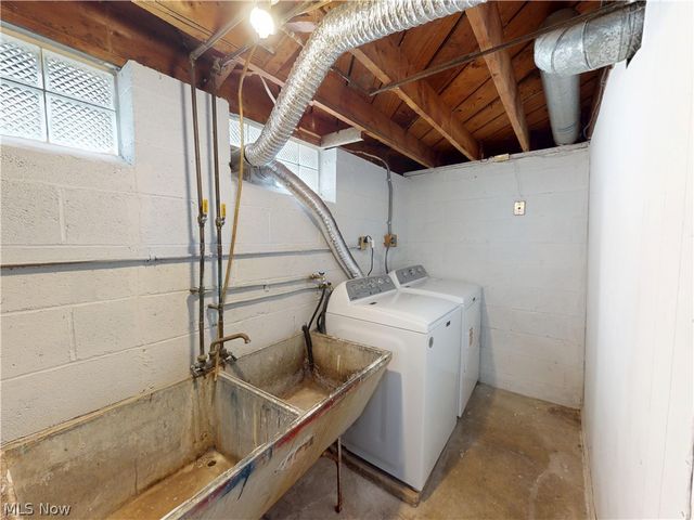 5406 Karen Isle Drive, Willoughby, OH 44094