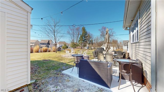 5406 Karen Isle Drive, Willoughby, OH 44094
