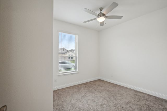 2521 Wayne Avenue, Aubrey, TX 76227