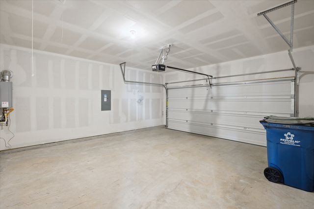 2521 Wayne Avenue, Aubrey, TX 76227