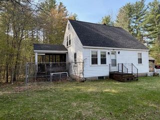 14 Hall Avenue, Merrimack, NH 03054