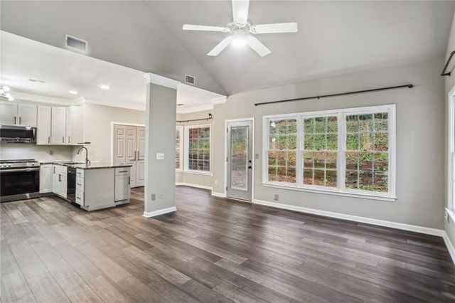 2120 Sweetbirch Trail, Lawrenceville, GA 30044