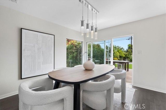 2116 S Cloverdale, Los Angeles, CA 90016