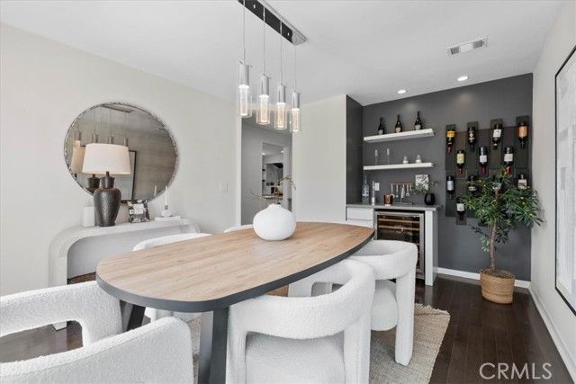 2116 S Cloverdale, Los Angeles, CA 90016