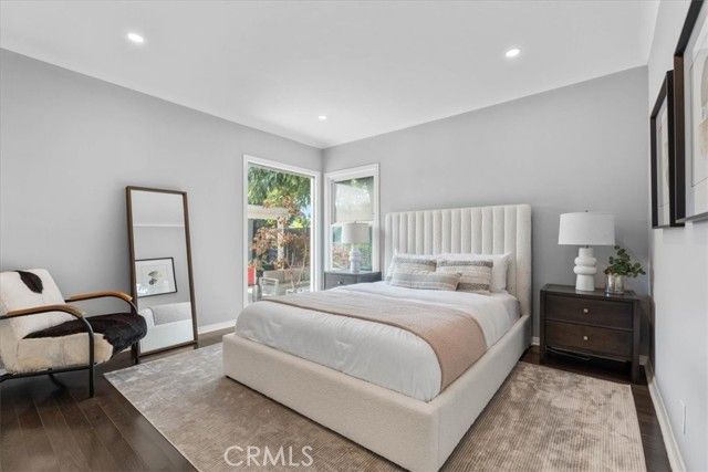 2116 S Cloverdale, Los Angeles, CA 90016