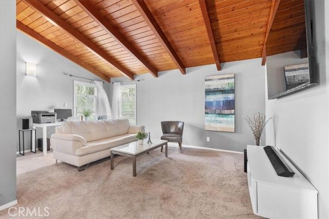 2116 S Cloverdale, Los Angeles, CA 90016