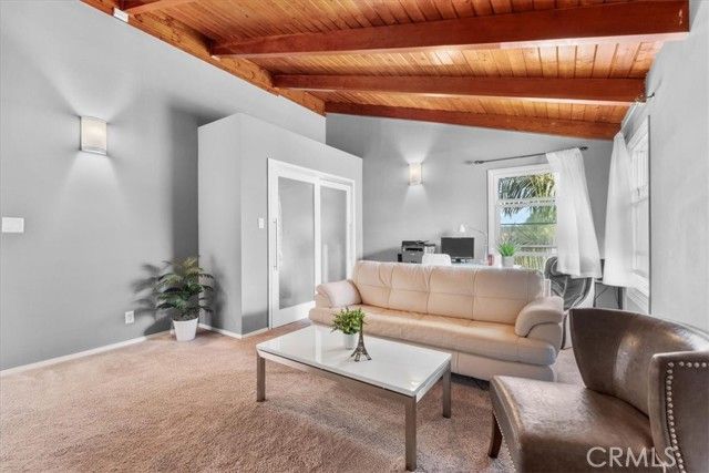 2116 S Cloverdale, Los Angeles, CA 90016