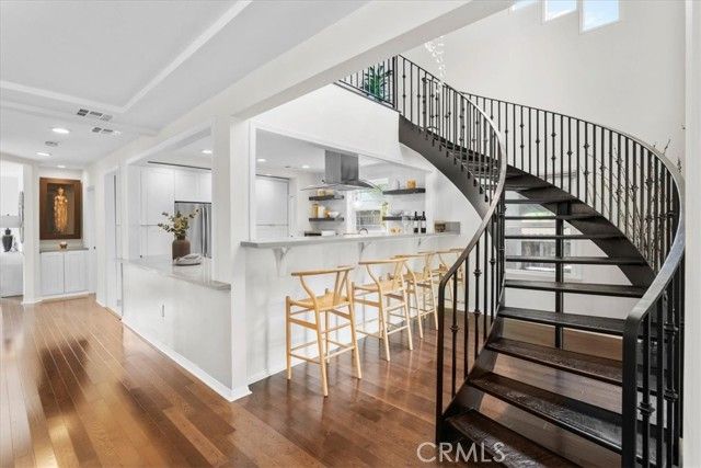 2116 S Cloverdale, Los Angeles, CA 90016