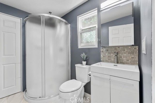 2116 S Cloverdale, Los Angeles, CA 90016