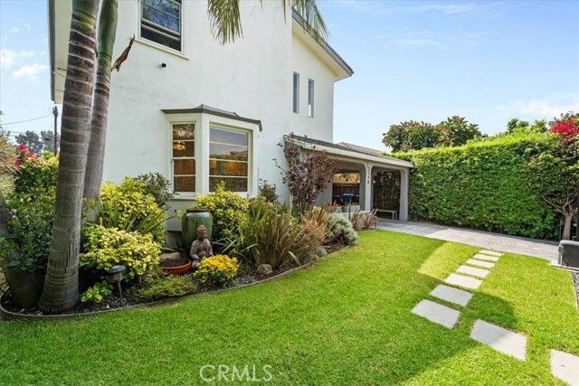 2116 S Cloverdale, Los Angeles, CA 90016