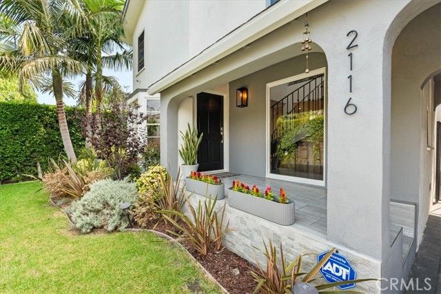 2116 S Cloverdale, Los Angeles, CA 90016