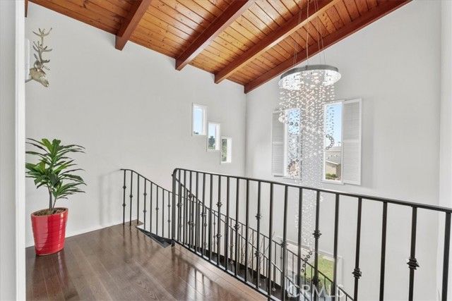 2116 S Cloverdale, Los Angeles, CA 90016