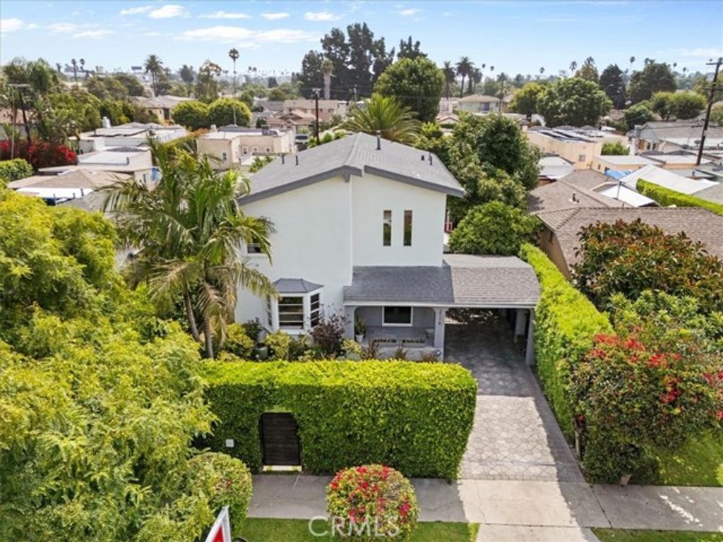 2116 S Cloverdale, Los Angeles, CA 90016