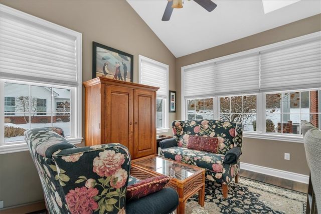 2503 Eloquent Ln, Adams Twp, PA 16059