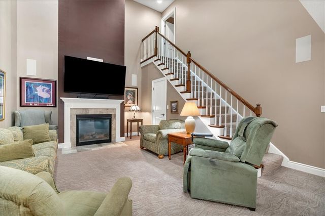 2503 Eloquent Ln, Adams Twp, PA 16059