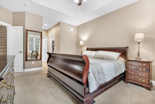 2503 Eloquent Ln, Adams Twp, PA 16059