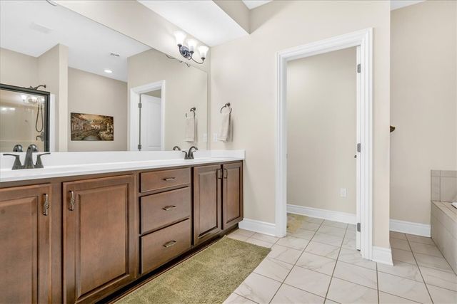 2503 Eloquent Ln, Adams Twp, PA 16059