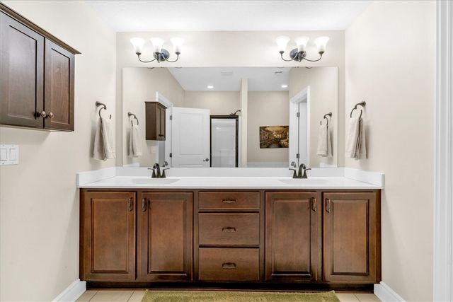 2503 Eloquent Ln, Adams Twp, PA 16059