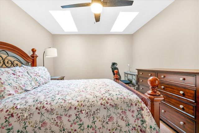 2503 Eloquent Ln, Adams Twp, PA 16059