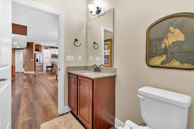 2503 Eloquent Ln, Adams Twp, PA 16059