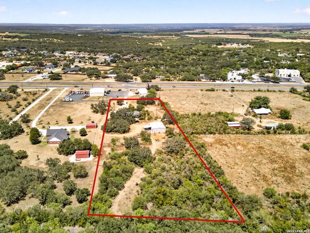 2124 US HIGHWAY 90 W, Castroville, TX 78009