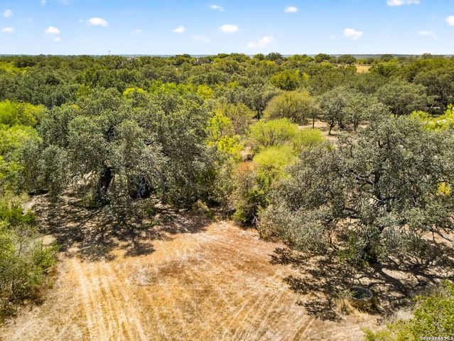 2124 US HIGHWAY 90 W, Castroville, TX 78009
