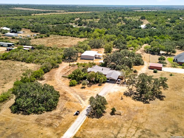 2124 US HIGHWAY 90 W, Castroville, TX 78009
