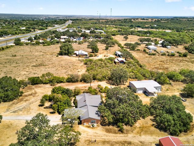 2124 US HIGHWAY 90 W, Castroville, TX 78009