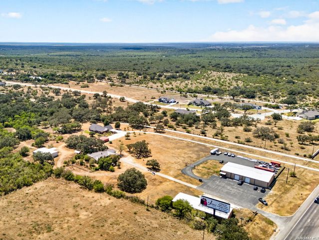 2124 US HIGHWAY 90 W, Castroville, TX 78009