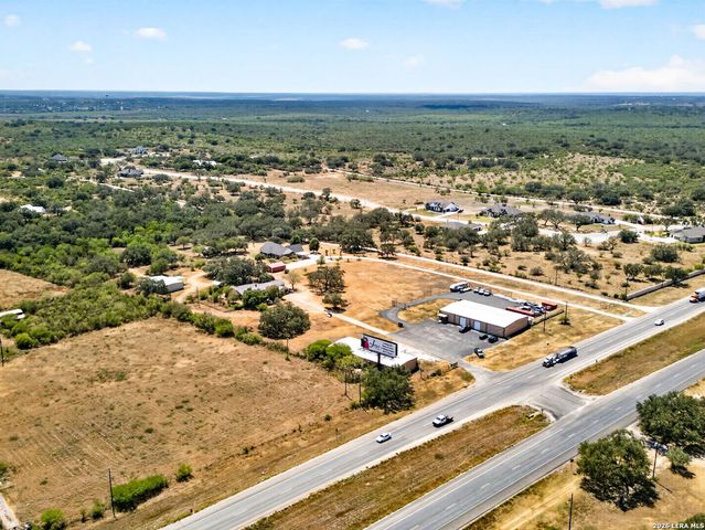 2124 US HIGHWAY 90 W, Castroville, TX 78009