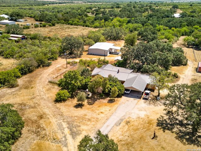 2124 US HIGHWAY 90 W, Castroville, TX 78009