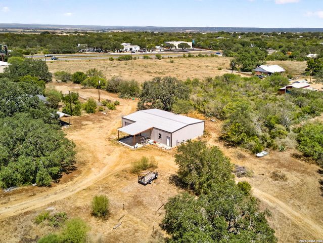 2124 US HIGHWAY 90 W, Castroville, TX 78009