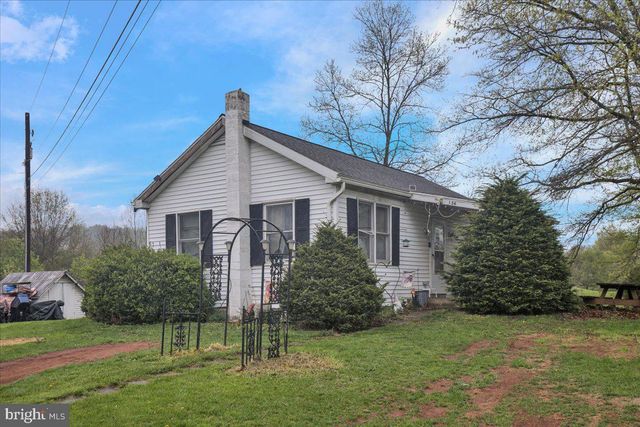 154 W MAPLE GROVE RD, Narvon, PA 17555