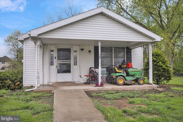 154 W MAPLE GROVE RD, Narvon, PA 17555