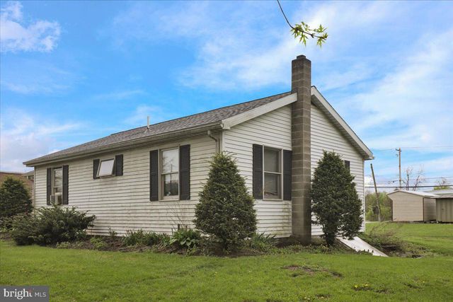 154 W MAPLE GROVE RD, Narvon, PA 17555