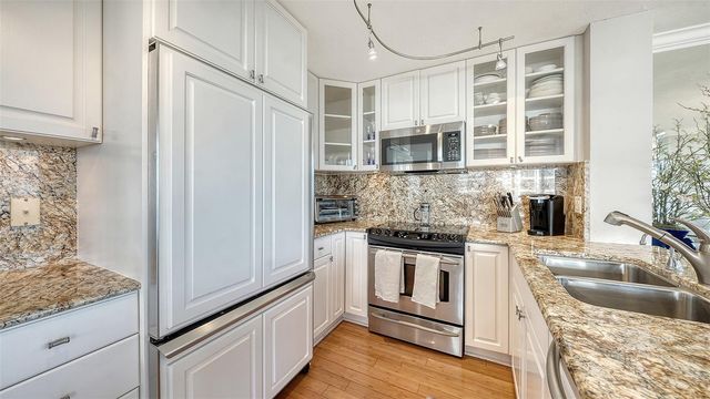 770 S PALM AVENUE 704, Sarasota, FL 34236