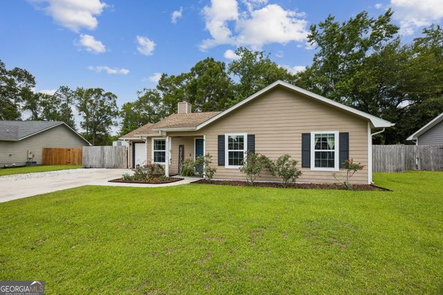 112 Honeysuckle Road, Kingsland, GA 31548