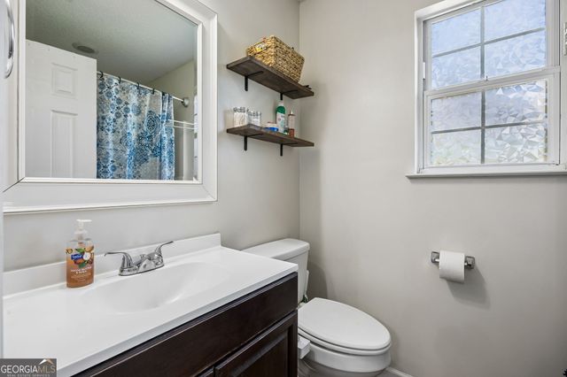 112 Honeysuckle Road, Kingsland, GA 31548