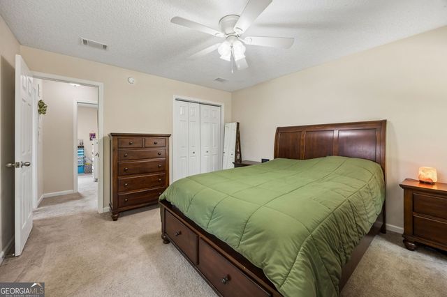 112 Honeysuckle Road, Kingsland, GA 31548