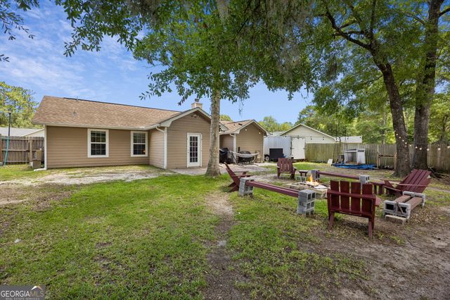 112 Honeysuckle Road, Kingsland, GA 31548