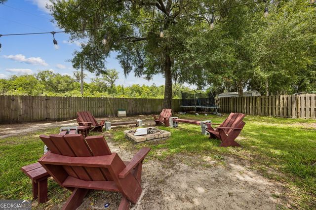 112 Honeysuckle Road, Kingsland, GA 31548