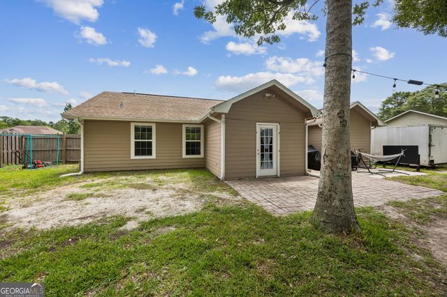 112 Honeysuckle Road, Kingsland, GA 31548