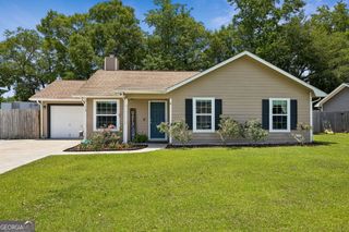 112 Honeysuckle Road, Kingsland, GA 31548