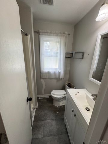 5380 River Ridge Drive, Flushing, MI 48433