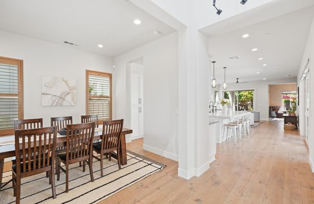 3325 Dullanty Way, Sacramento, CA 95816