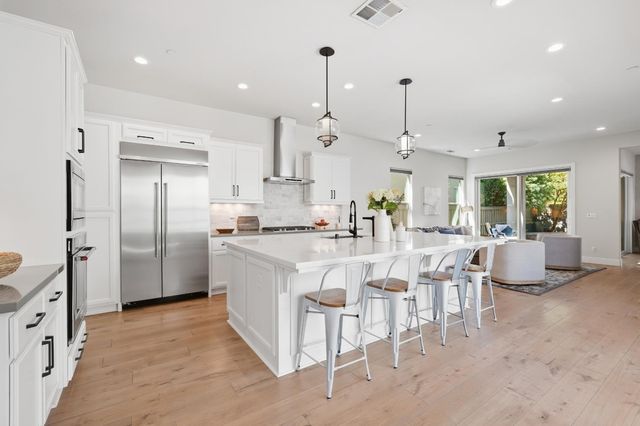 3325 Dullanty Way, Sacramento, CA 95816
