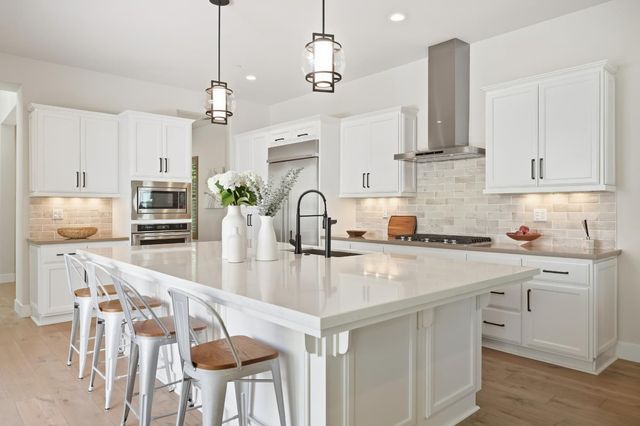 3325 Dullanty Way, Sacramento, CA 95816