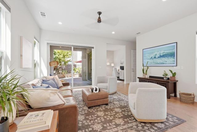 3325 Dullanty Way, Sacramento, CA 95816