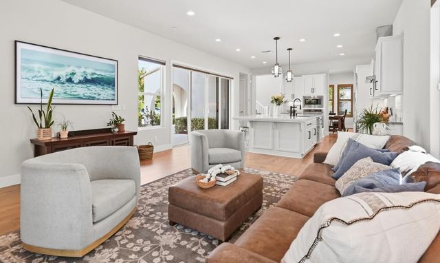 3325 Dullanty Way, Sacramento, CA 95816